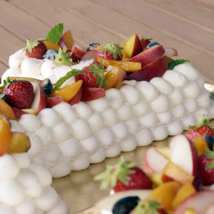 Pavlova Fruits